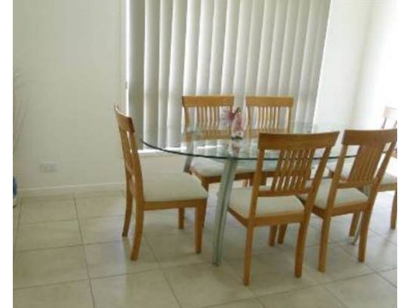 14 Larcom Rise, West Gladstone QLD 4680