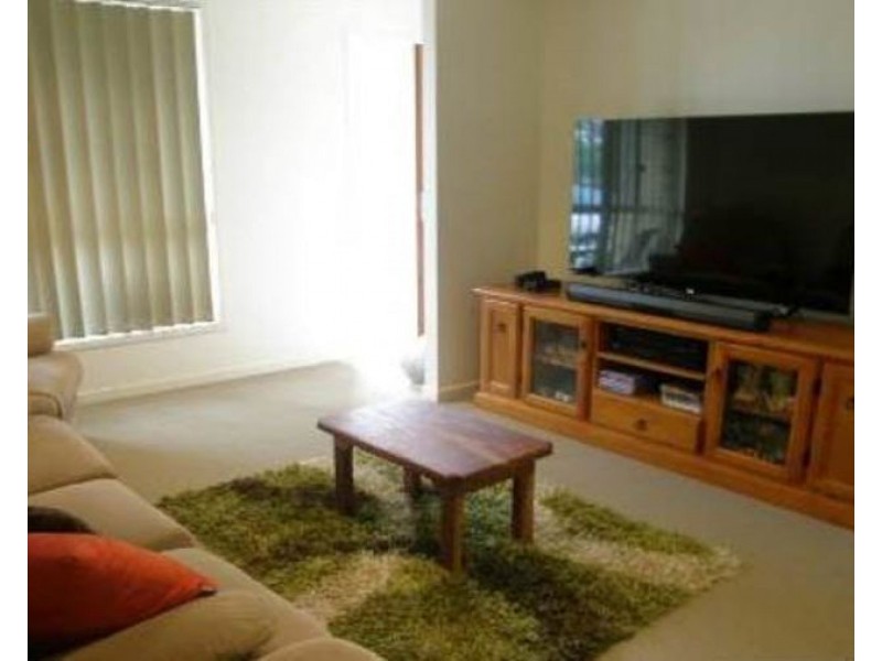 14 Larcom Rise, West Gladstone QLD 4680