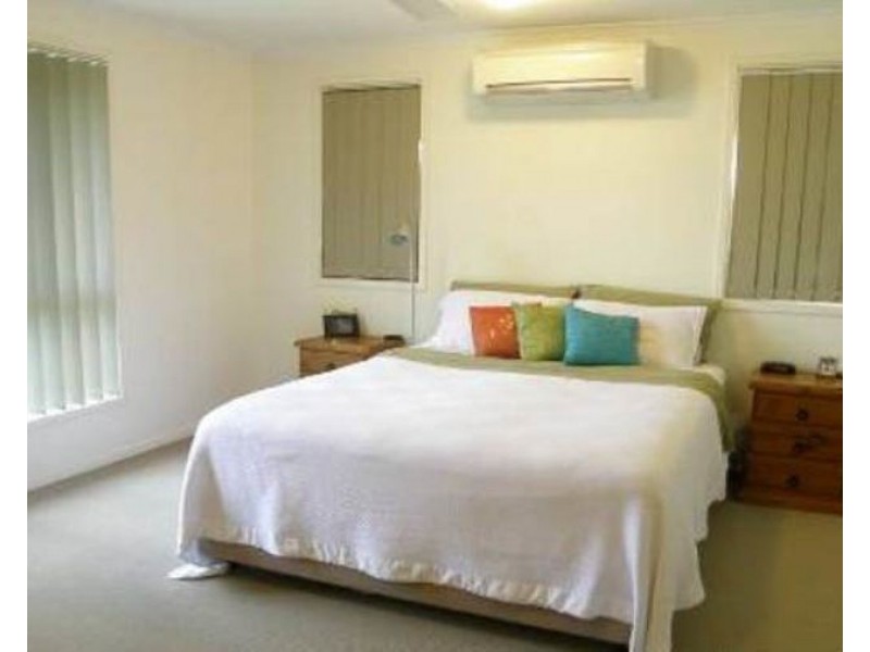 14 Larcom Rise, West Gladstone QLD 4680