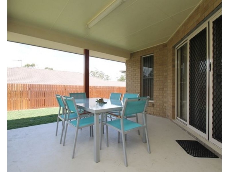 14 Larcom Rise, West Gladstone QLD 4680
