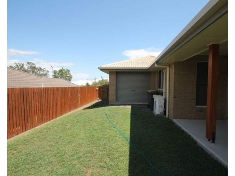 14 Larcom Rise, West Gladstone QLD 4680