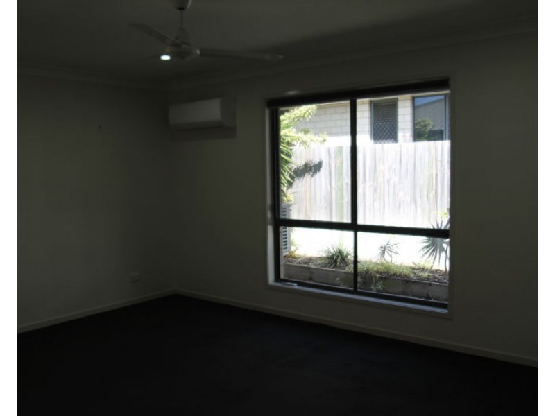 16 Woodland Court, Kirkwood QLD 4680