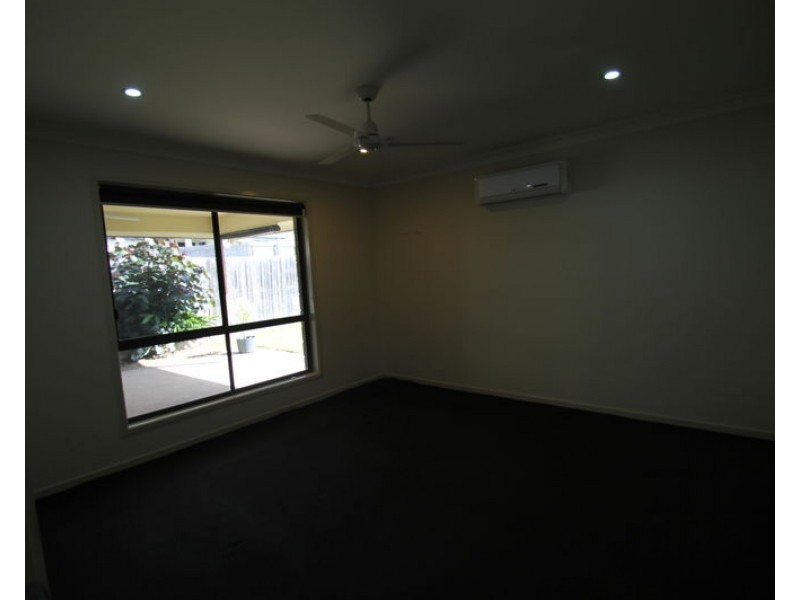 16 Woodland Court, Kirkwood QLD 4680