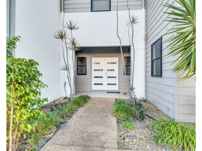 4/1 Michel Place, Telina QLD 4680