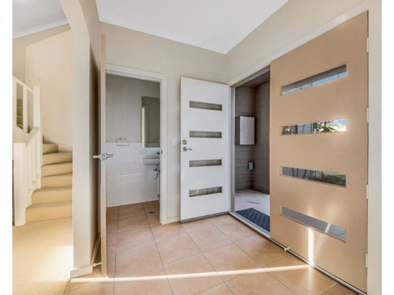 4/1 Michel Place, Telina QLD 4680