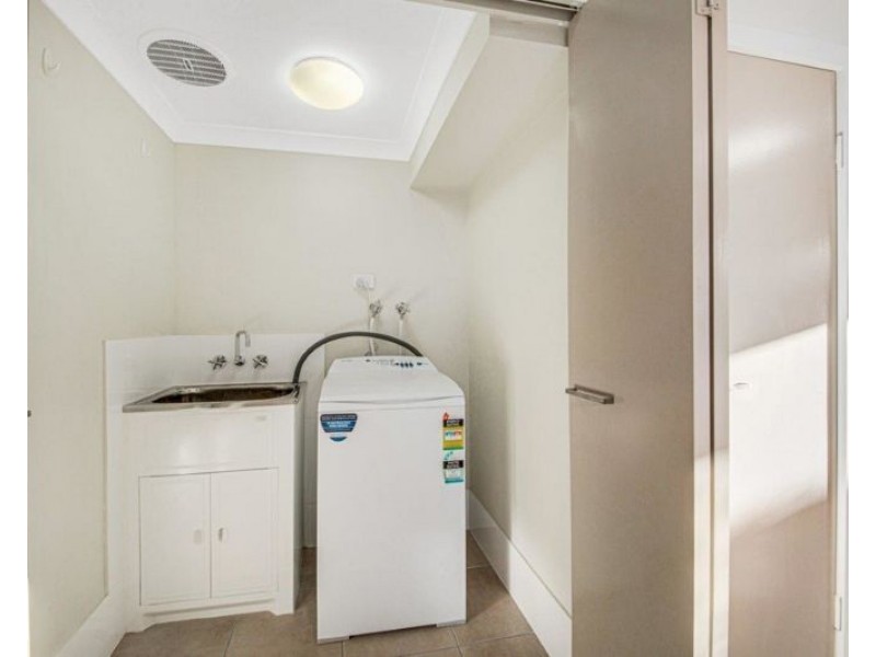 4/1 Michel Place, Telina QLD 4680