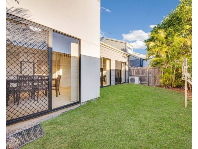 4/1 Michel Place, Telina QLD 4680