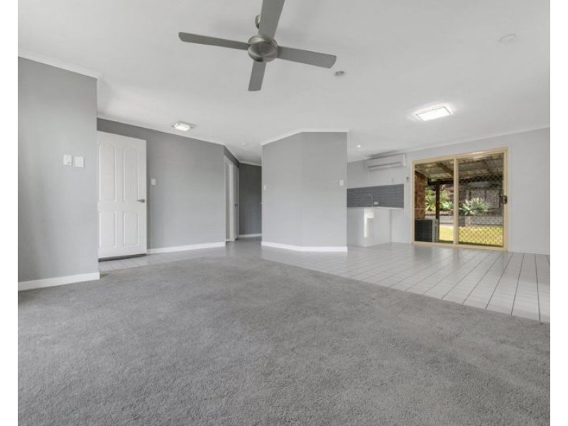 137 Dalrymple Drive, Toolooa QLD 4680