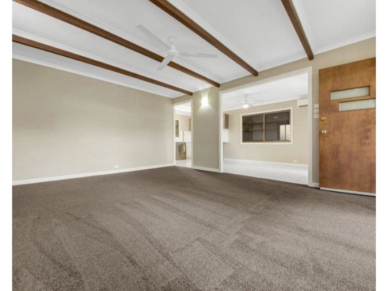 52 Cockatoo Drive, New Auckland QLD 4680