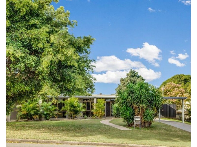 52 Cockatoo Drive, New Auckland QLD 4680