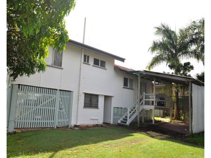 112 O’Connell Street, Barney Point QLD 4680