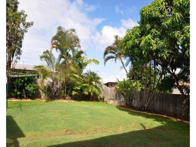 112 O’Connell Street, Barney Point QLD 4680