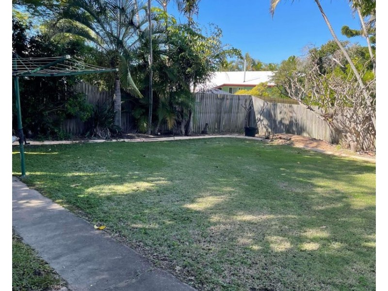 112 O’Connell Street, Barney Point QLD 4680