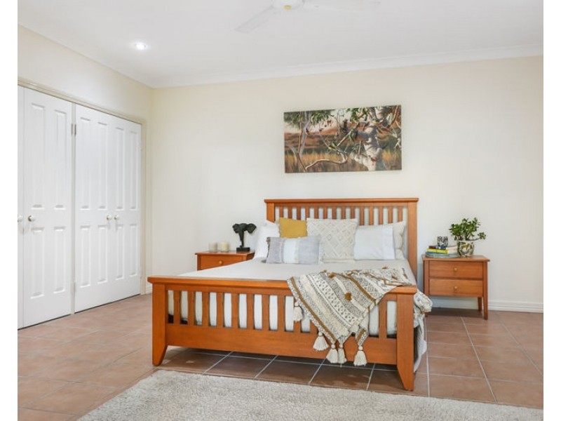 2-4 Holland Street, West Gladstone QLD 4680