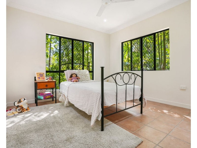 2-4 Holland Street, West Gladstone QLD 4680