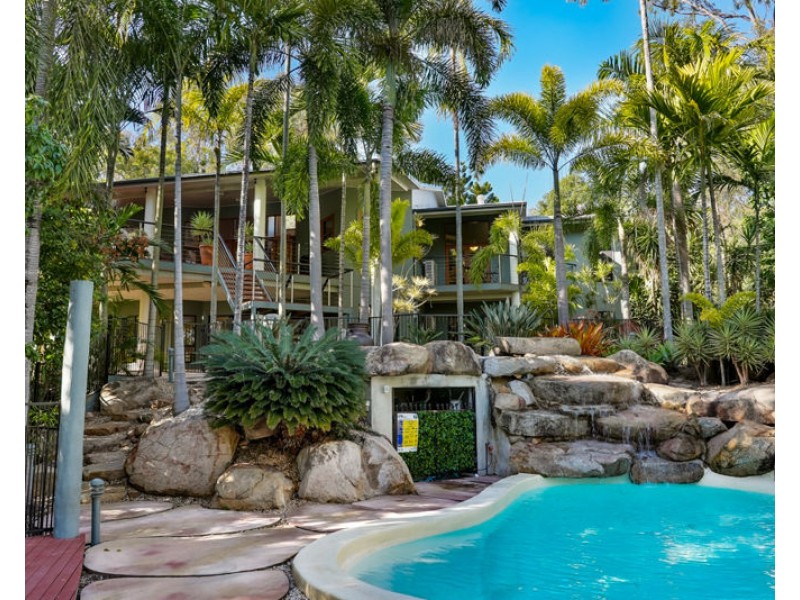 2-4 Holland Street, West Gladstone QLD 4680