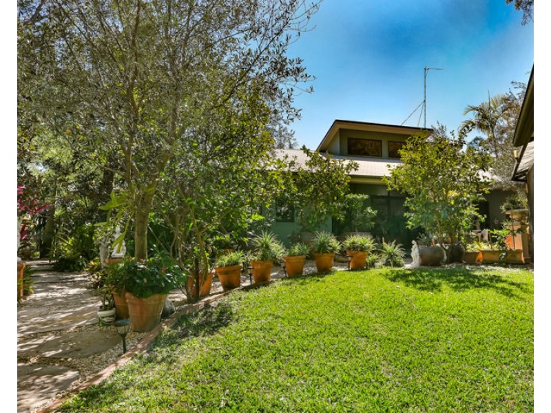 2-4 Holland Street, West Gladstone QLD 4680