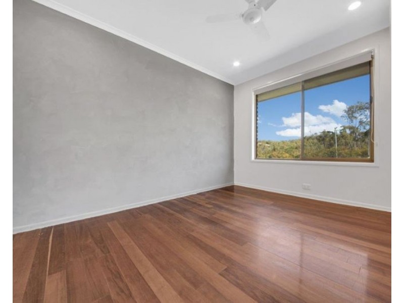 100 Yalkarra Crescent, Wurdong Heights QLD 4680