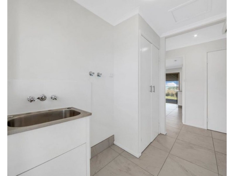 100 Yalkarra Crescent, Wurdong Heights QLD 4680