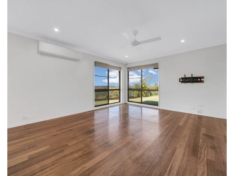 100 Yalkarra Crescent, Wurdong Heights QLD 4680