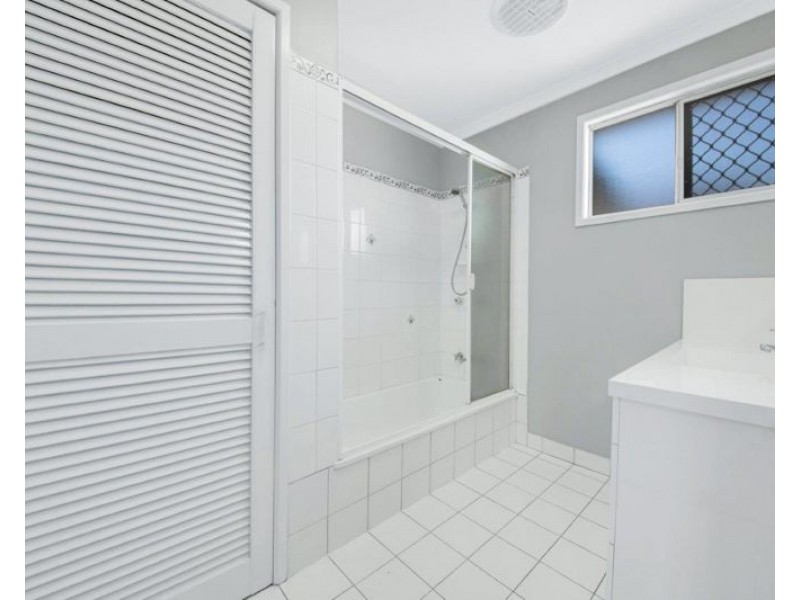 50 Hibiscus Avenue, Sun Valley QLD 4680
