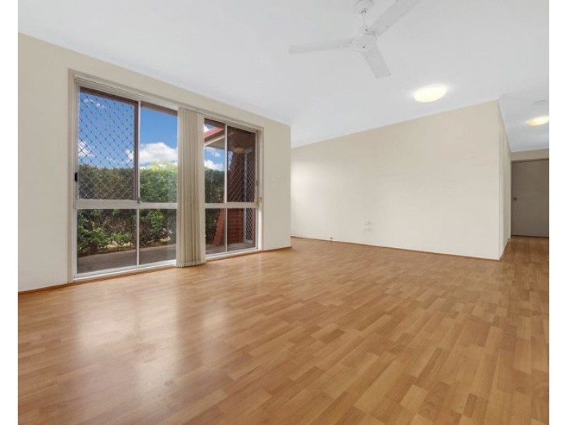 322 J Hickey Avenue, Clinton QLD 4680