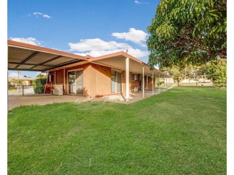 322 J Hickey Avenue, Clinton QLD 4680