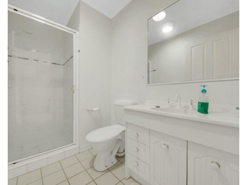 27 Witney Street, Telina QLD 4680