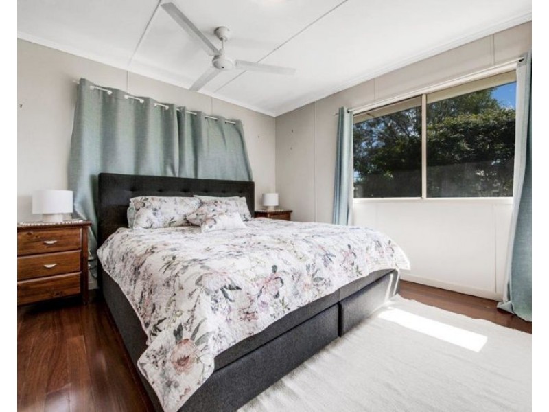 21 Paterson Street, West Gladstone QLD 4680