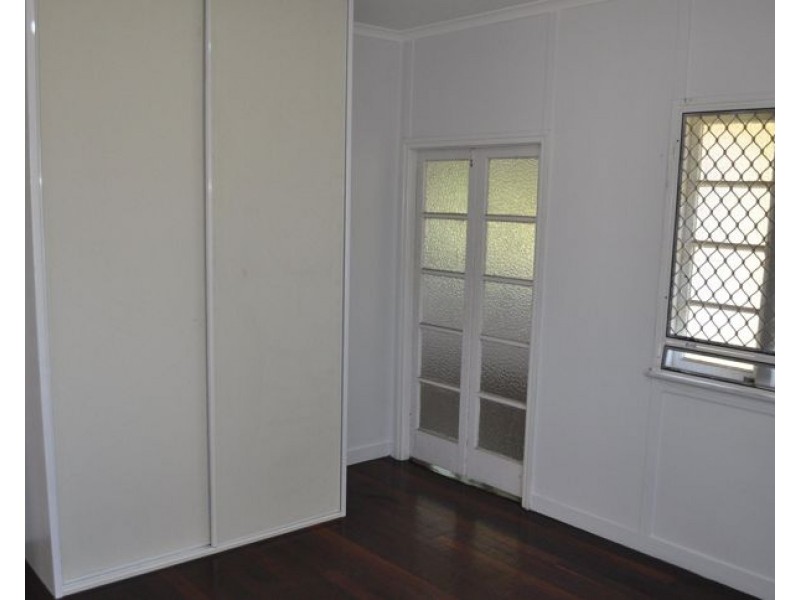23 French Street, South Gladstone QLD 4680
