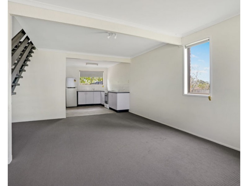 1/143 Toolooa Street, South Gladstone QLD 4680