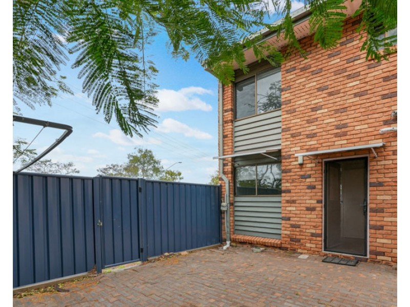 1/143 Toolooa Street, South Gladstone QLD 4680