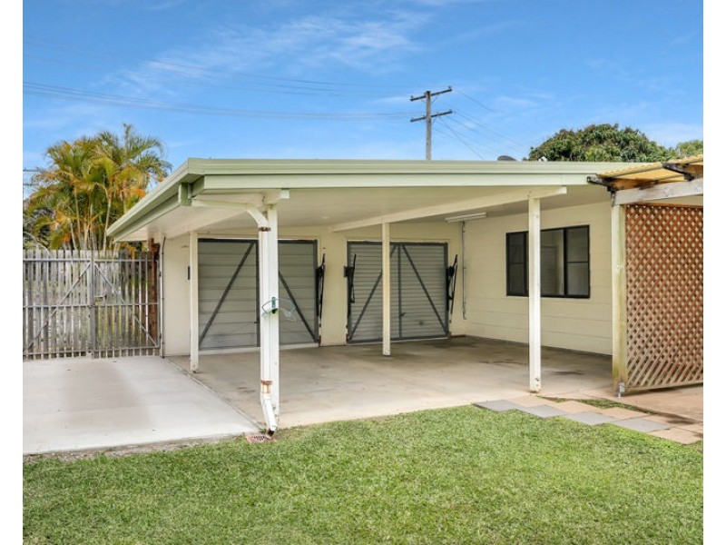 4 Keppel Avenue, Clinton QLD 4680