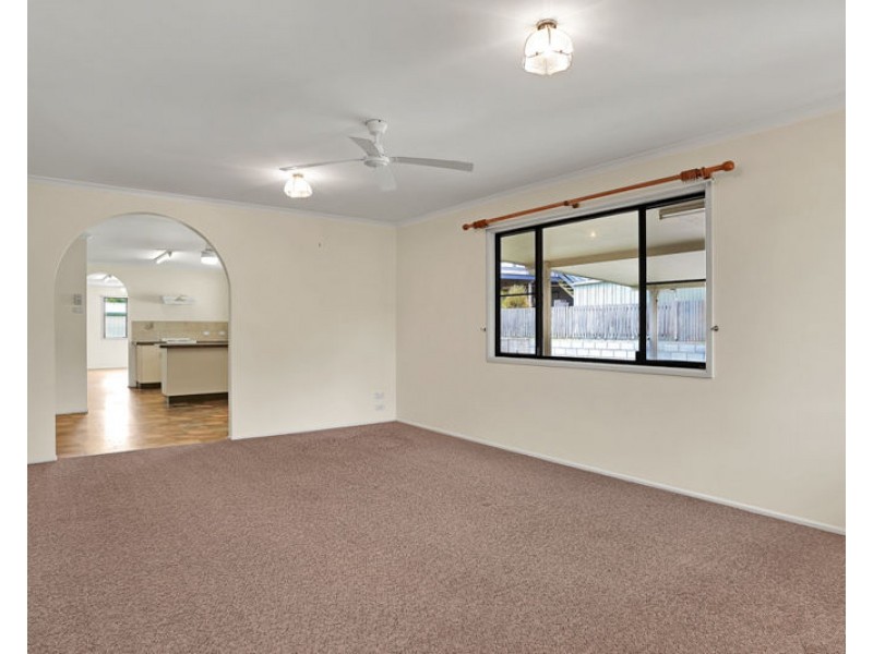 4 Keppel Avenue, Clinton QLD 4680