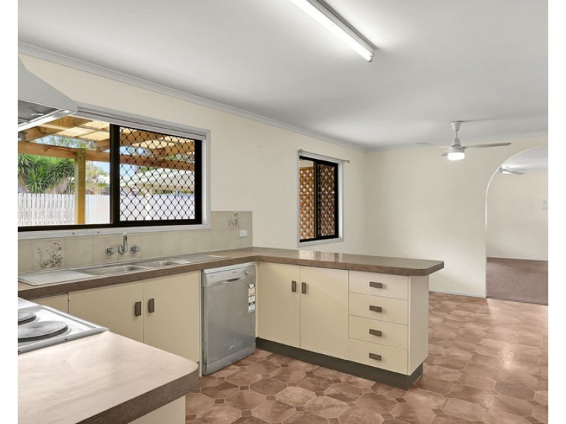 4 Keppel Avenue, Clinton QLD 4680