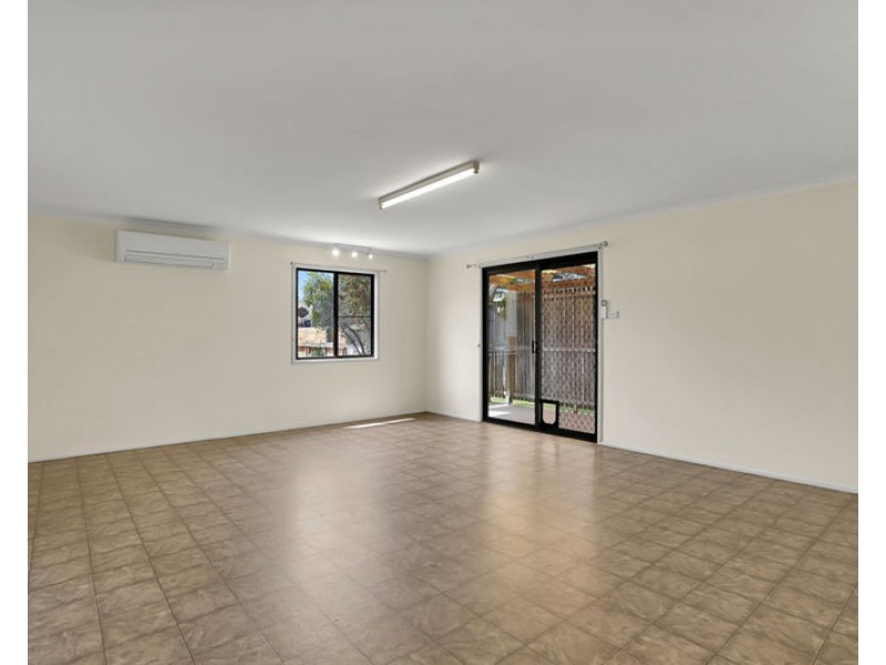 4 Keppel Avenue, Clinton QLD 4680