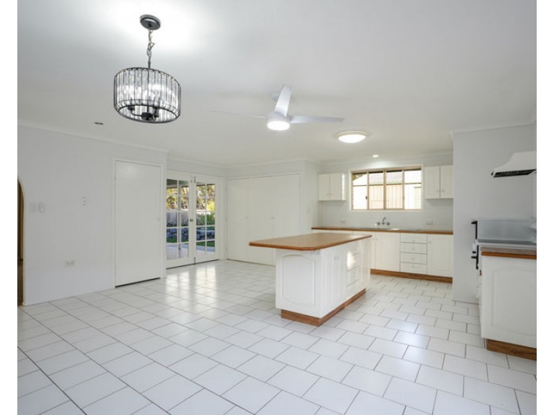 88 J Hickey Avenue, Clinton QLD 4680