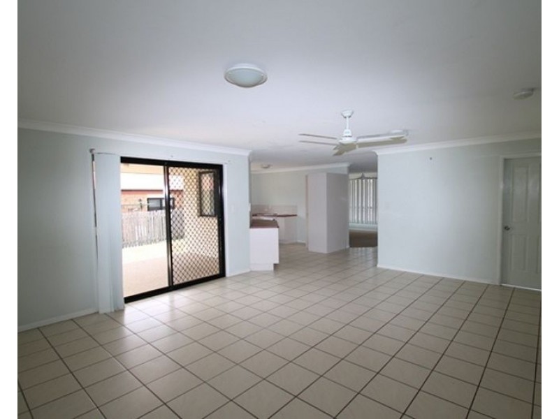 52 Col Brown Avenue, Clinton QLD 4680