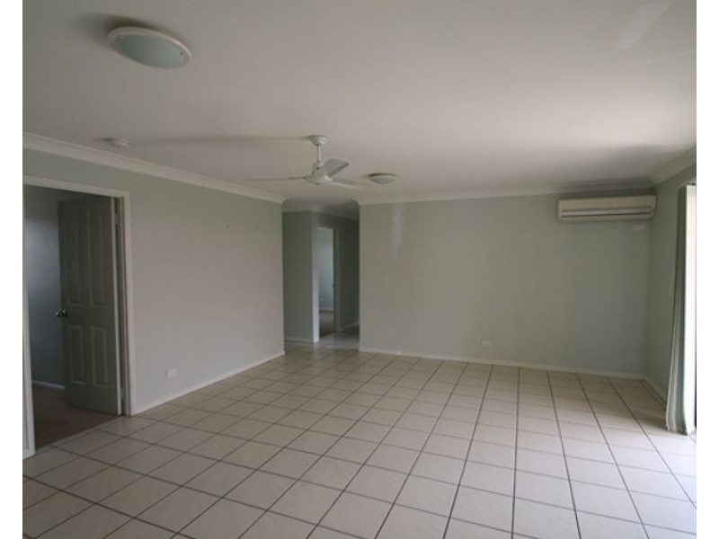 52 Col Brown Avenue, Clinton QLD 4680