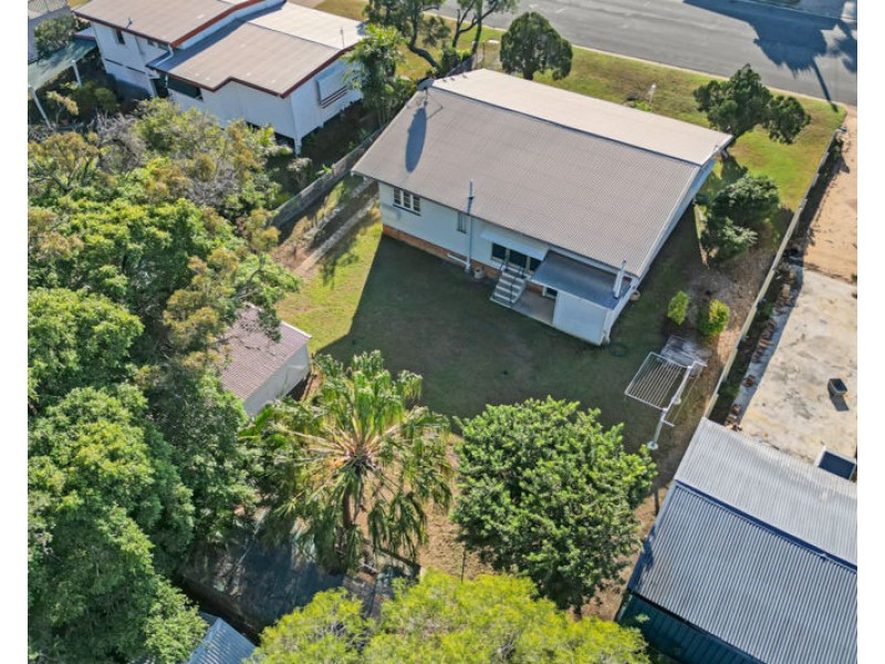 27 Sutton Street, Barney Point QLD 4680