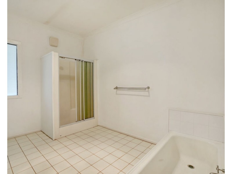 54 Scenery Street, West Gladstone QLD 4680