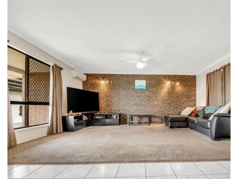 314 J Hickey Avenue, Clinton QLD 4680