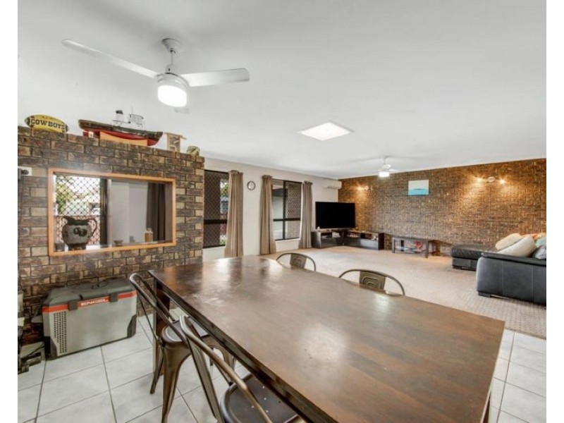 314 J Hickey Avenue, Clinton QLD 4680