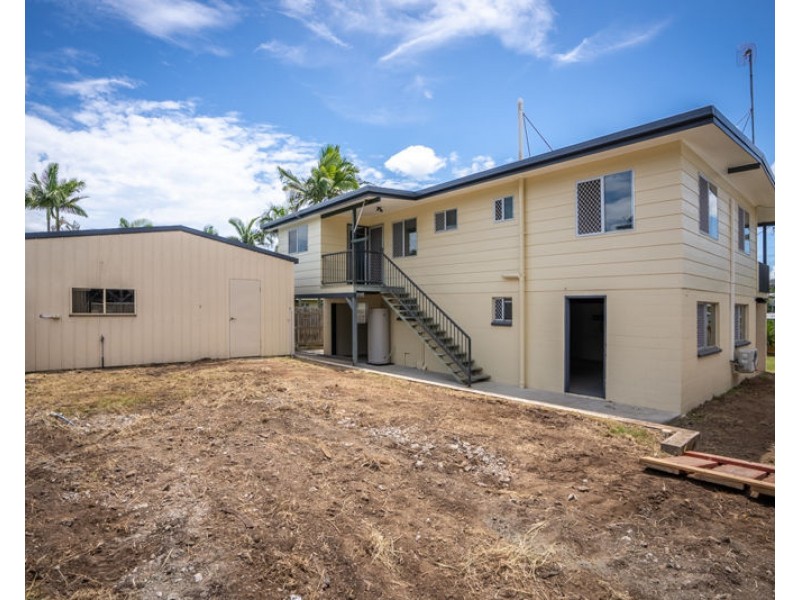 11 Penda Avenue, New Auckland QLD 4680