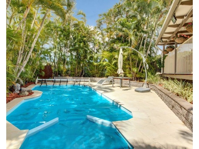 5 Rosemount Place, New Auckland QLD 4680