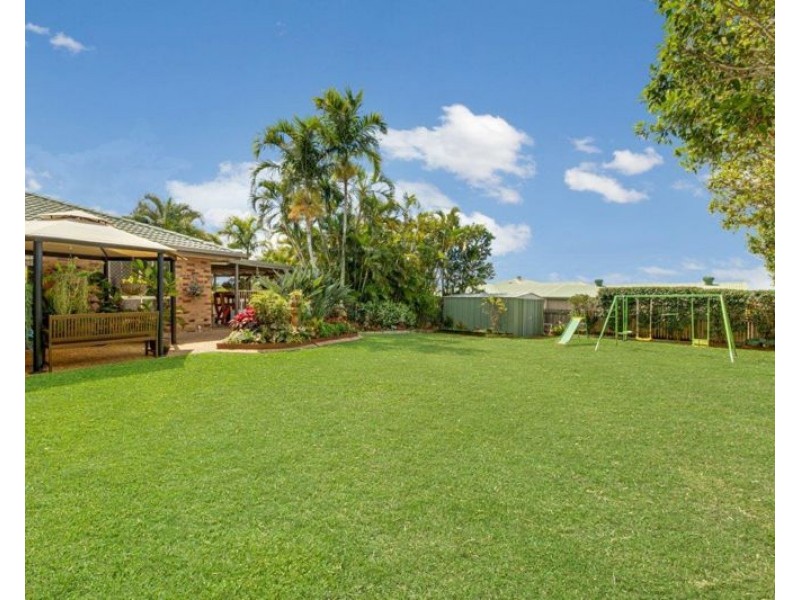 5 Rosemount Place, New Auckland QLD 4680