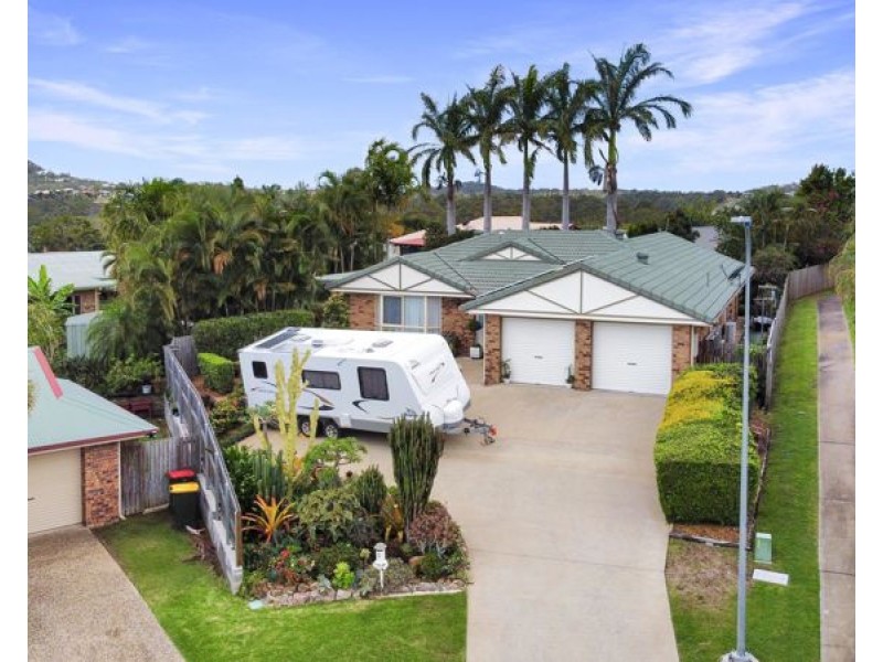 5 Rosemount Place, New Auckland QLD 4680