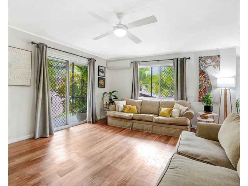 5 Peters Crescent, West Gladstone QLD 4680