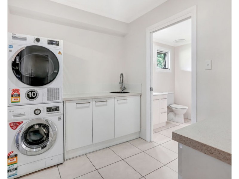 5 Peters Crescent, West Gladstone QLD 4680