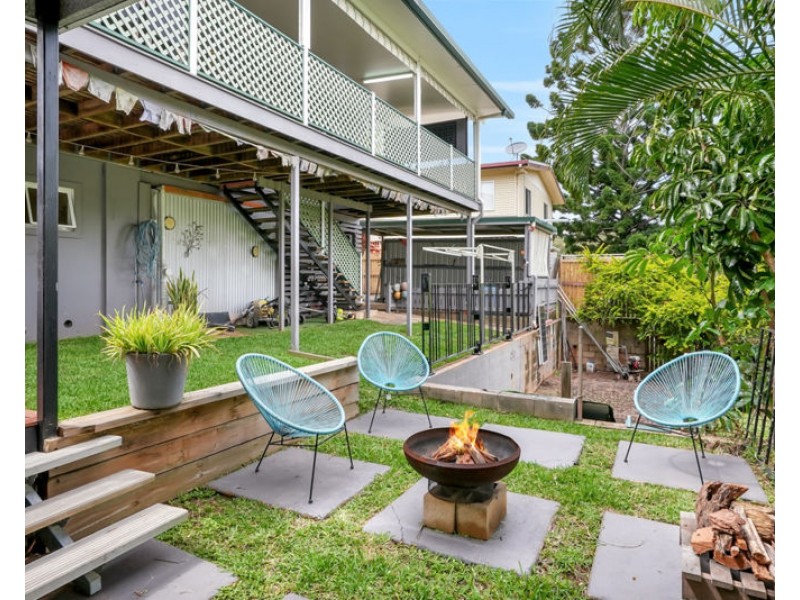 5 Peters Crescent, West Gladstone QLD 4680
